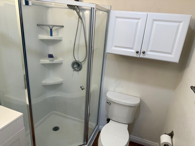 Building Photo - 744 Hermosa Vista Way