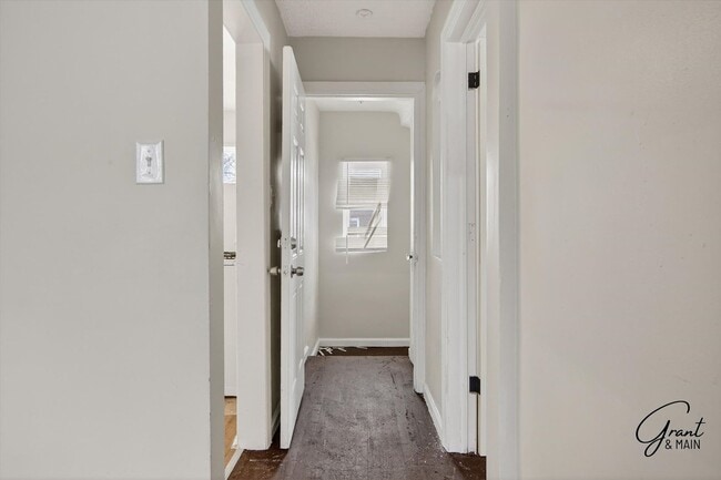 Building Photo - 12200 Cheyenne St