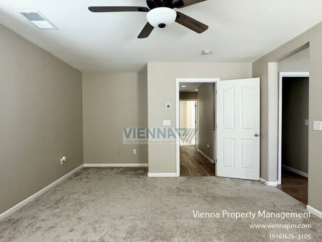 Building Photo - 8406 Oliva Rd