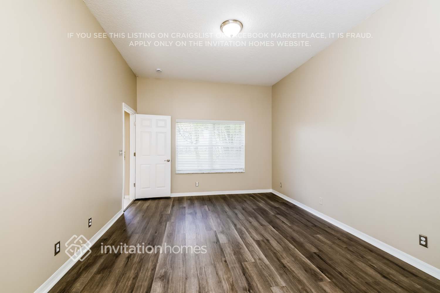 Building Photo - 3746 Old Lighthouse Cir