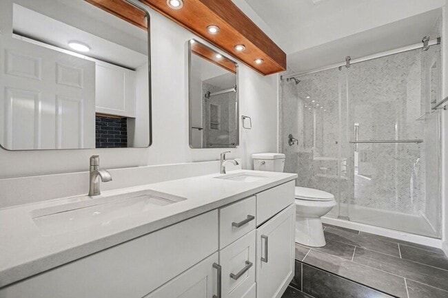 Building Photo - 1119 E. McMillan-F