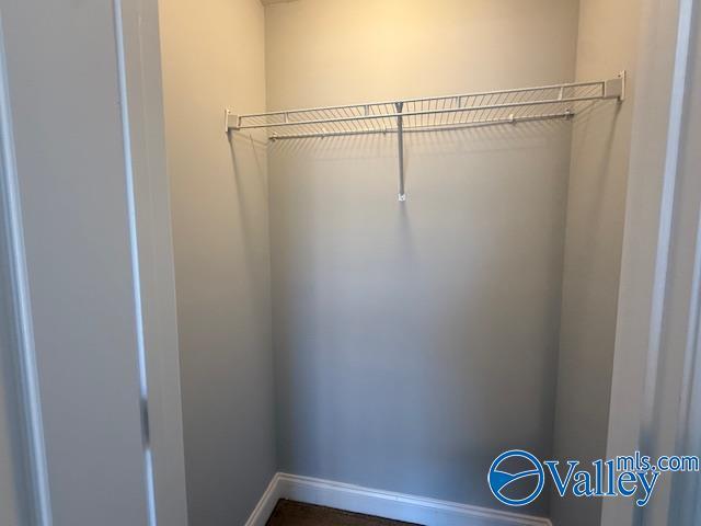 Building Photo - 5033 SE Valley Cove Dr