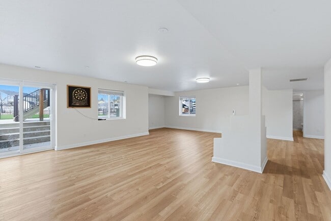 Building Photo - Woodman Hills 4 bdrm rancher