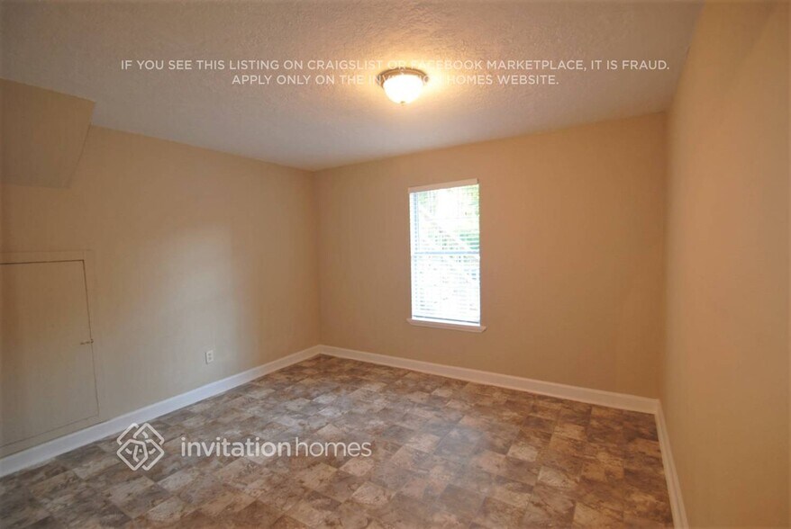 Building Photo - 6317 Mitchell Creek Dr