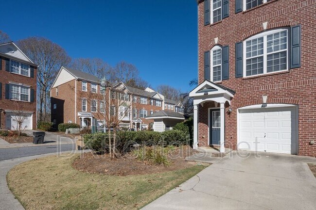 Building Photo - 3177 Mill Springs Cir NE
