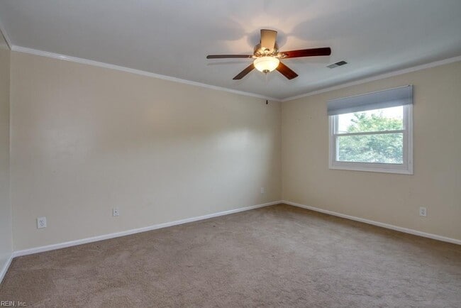 Building Photo - LOVELY 2 BR, 2 FULL BATH CONDO 1 BLOCK FROM THE CHESAPEAKE BAY!!