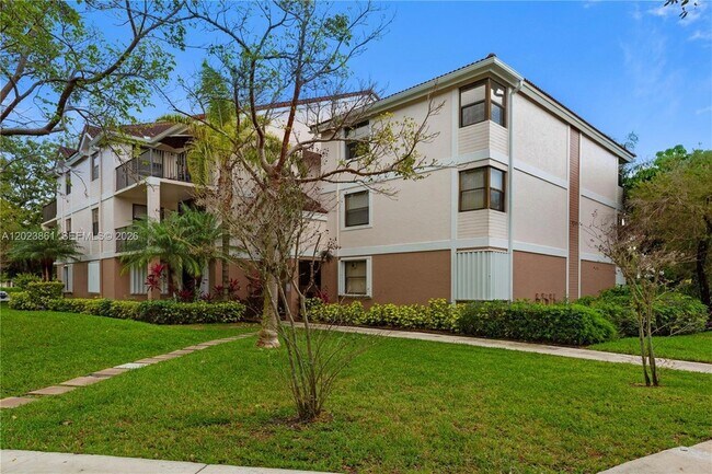 Building Photo - 10105 W Sunrise Blvd