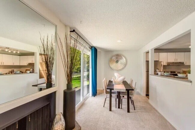 Building Photo - The Retreat