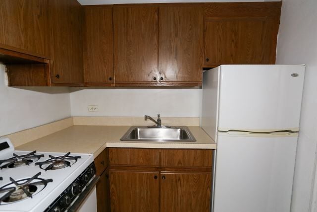 Building Photo - 1169 N Dearborn St