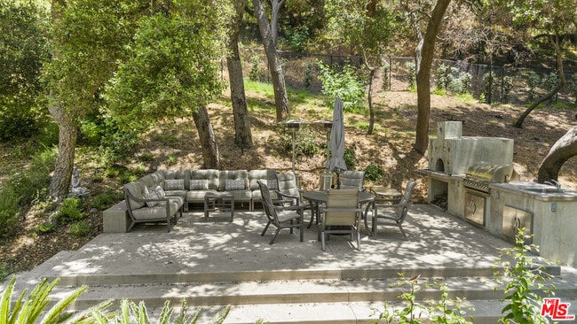 Building Photo - 1500 Rustic Ln