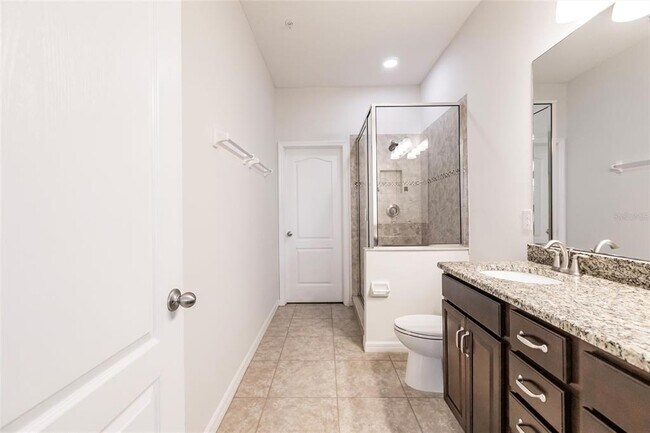 Building Photo - 3215 Oriole Dr