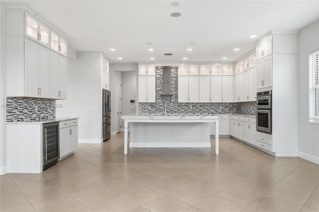 Building Photo - 15239 Goldfinch Cir