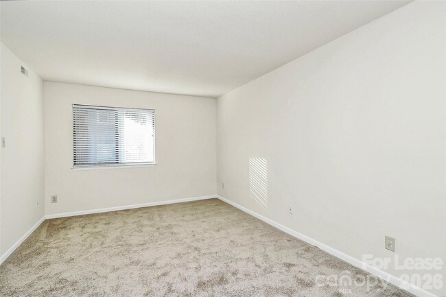 Building Photo - 6121 Heathstone Ln