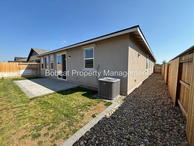 Building Photo - 1120 Dapple Dr