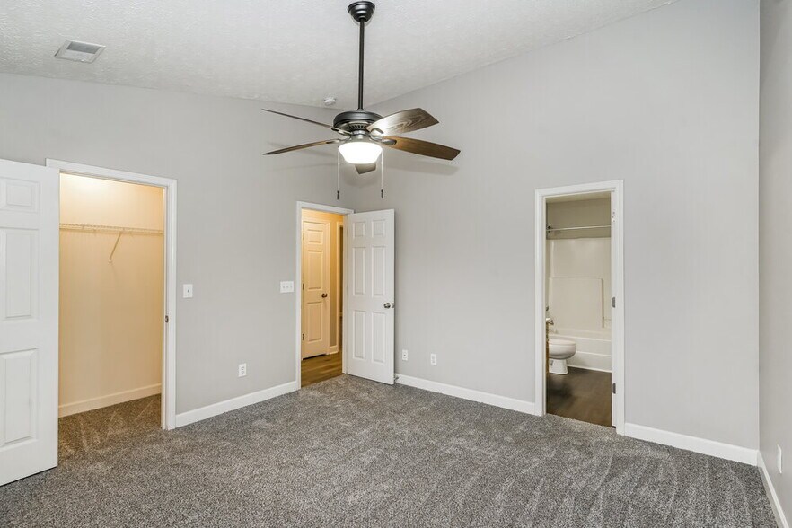 Building Photo - 3240 Cain Harbor Dr