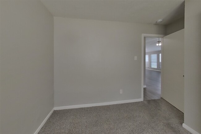 Building Photo - 18311 Autumn Trails Ln