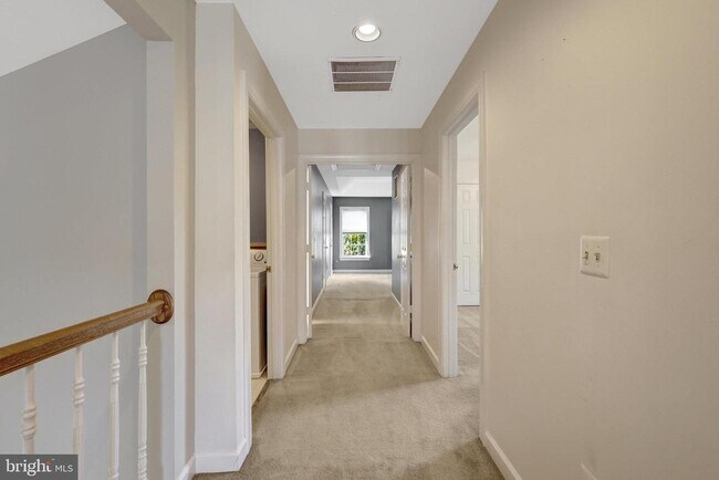 Building Photo - 47001 Smithwood Ct