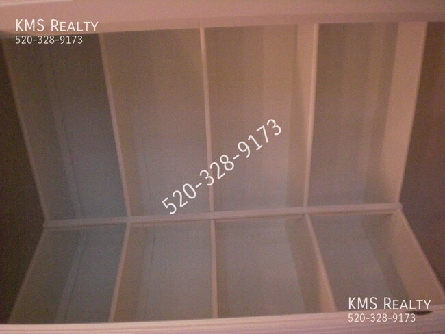 Building Photo - 14013 E Voss St