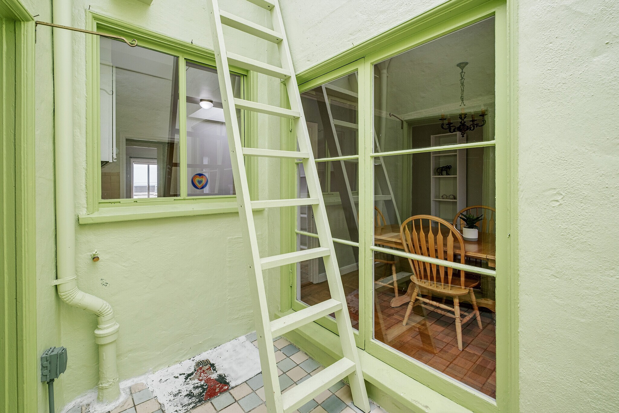 Building Photo - 1455 41st Ave