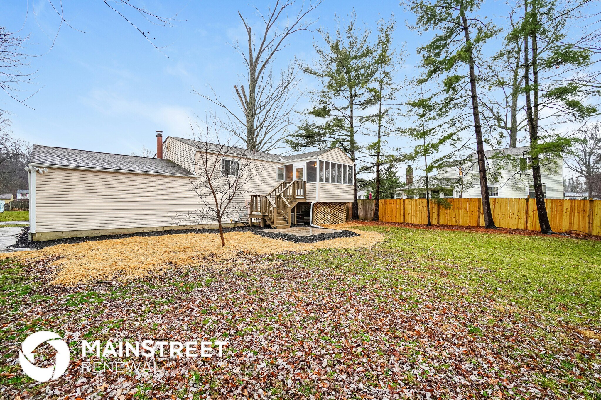 Building Photo - 511 Hilltop Dr