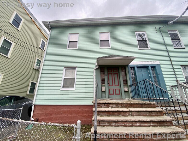 Building Photo - 66 Elm St