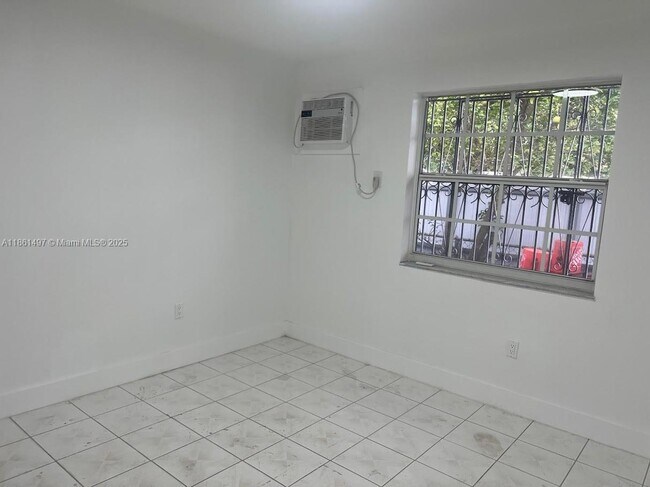 Building Photo - 3081 NW 94th St