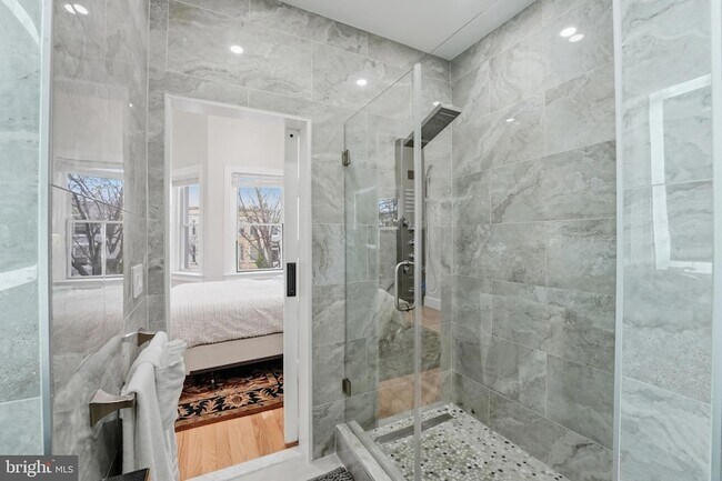 Building Photo - 56 Adams St NW