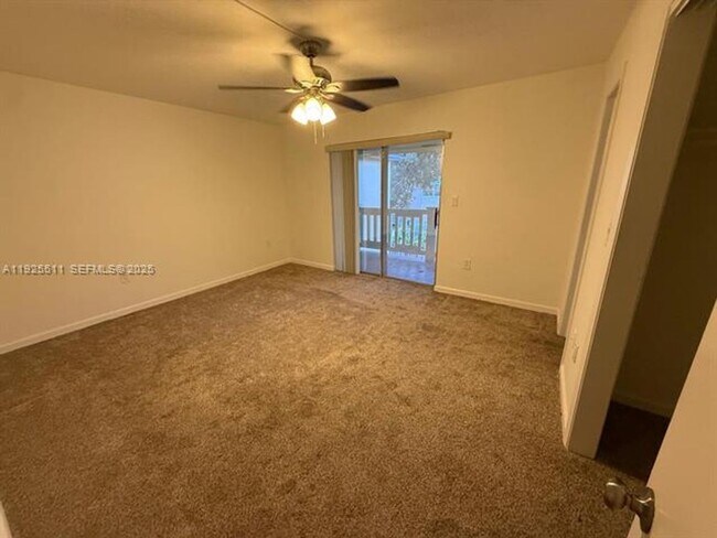 Building Photo - 8713 SW 137th Ave