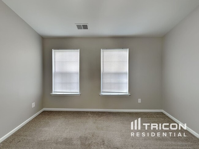 Building Photo - 106 Newport Dr