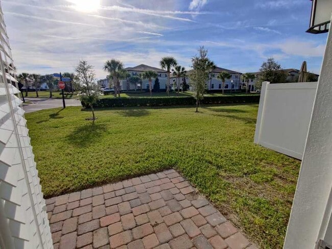 Building Photo - 1242 Sandwedge St