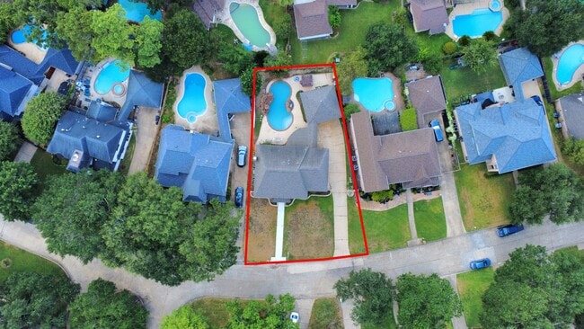 Building Photo - 20626 Chestnut Hills Dr
