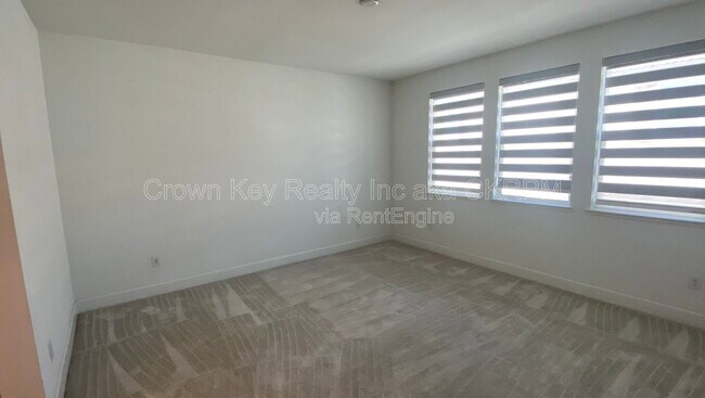 Building Photo - 1363 S Shields Ave