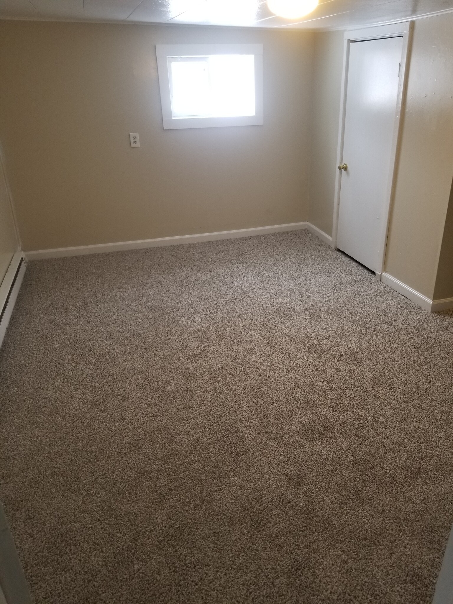 Building Photo - 2401 Leroy Caledonia Rd