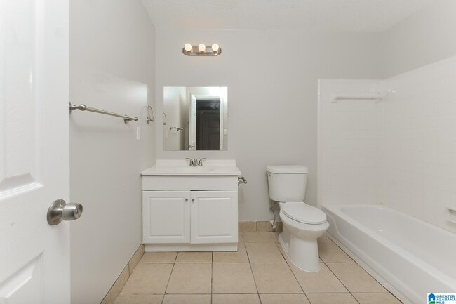 Building Photo - 6005 Russet Meadows Dr