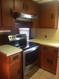 Building Photo - 24 Linden St