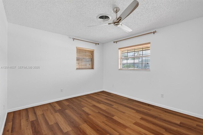 Building Photo - 2240 NE Rustic Way