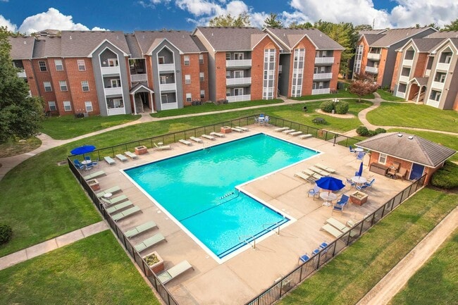 DJI_0344-Edit - Lake Shore Apartments
