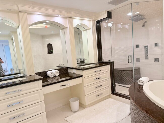 Building Photo - 3560 S Ocean Blvd