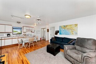 Building Photo - 3720 Louisiana St