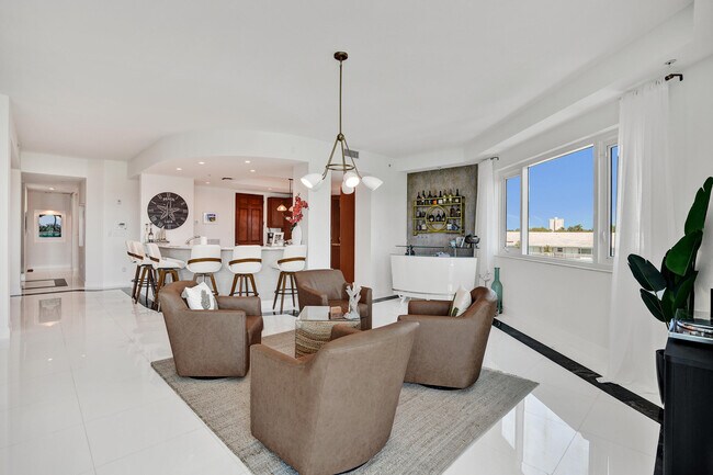 Building Photo - 516 Hendricks Isle