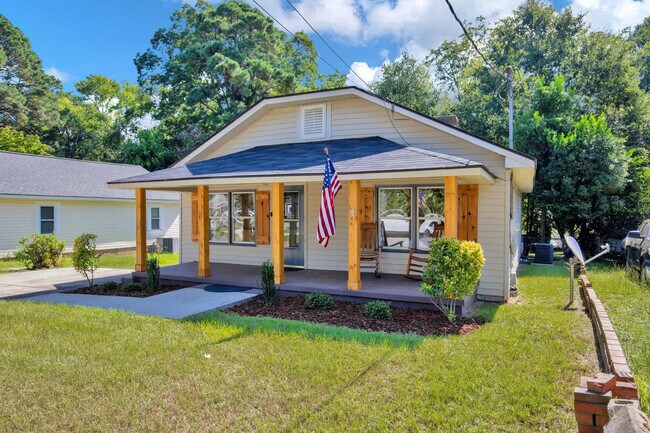 Building Photo - 530 Pearl St