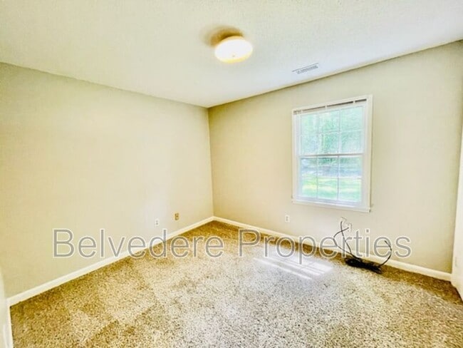 Building Photo - 4612 Cabot Dr