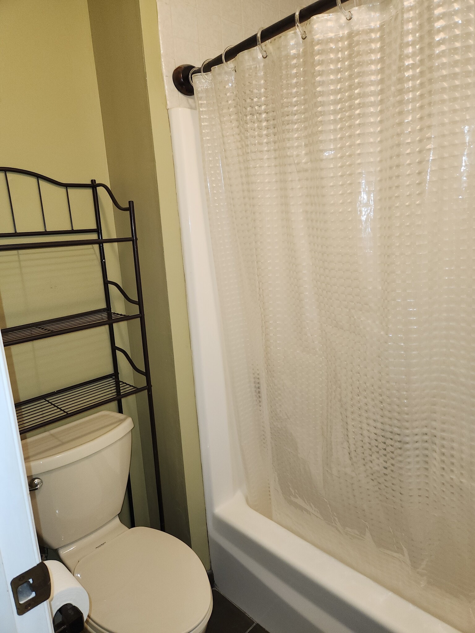 Bath - 4564 Ohio Ave