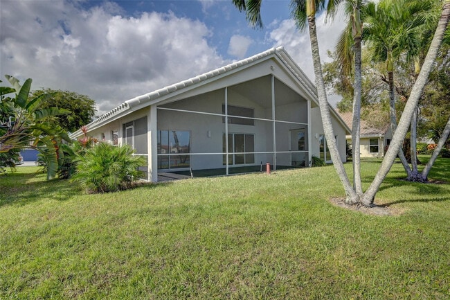 Building Photo - 6014 Golf Villas Dr