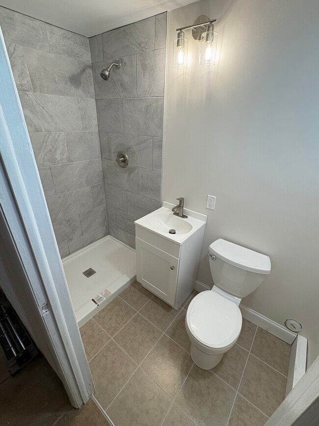 Building Photo - 4514 Forrest Ave