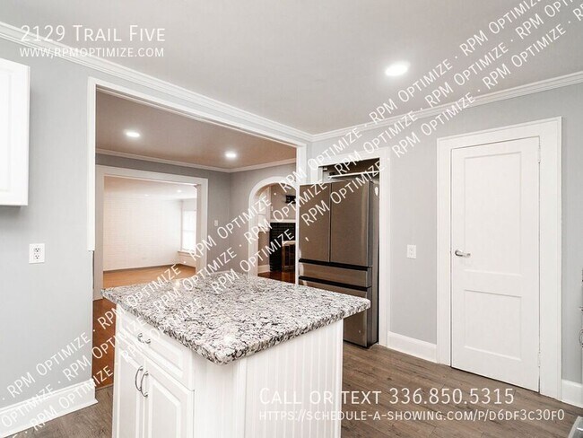 Building Photo - 2129 Trail Five