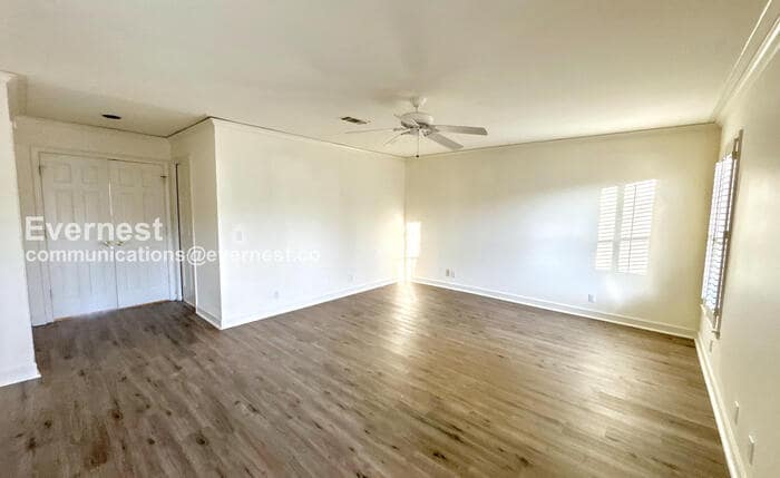 Building Photo - 107 Westover Park Ct