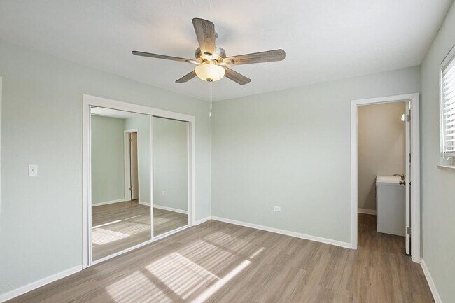 Building Photo - 1210 Pierce St