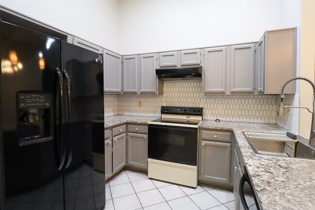 Building Photo - 3413 Benfield Dr