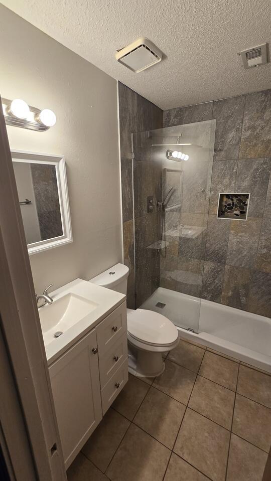 Building Photo - 36 Pineywood Dr